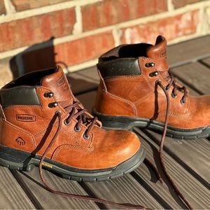 Women’s Cat Wolverine Steel Toe Leather Boots. 7.5 M